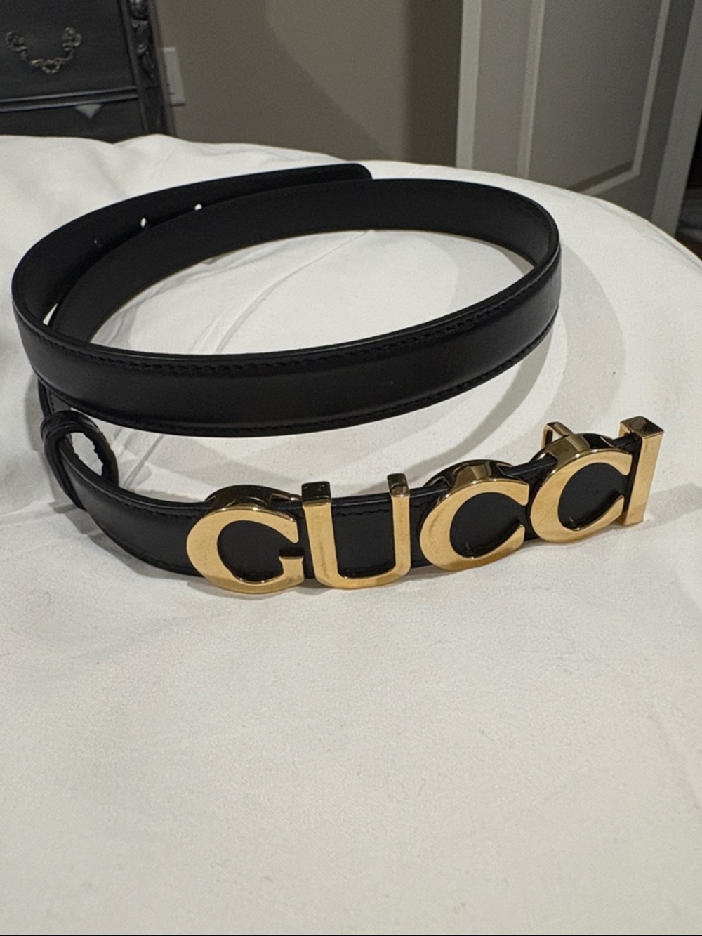 Gucci Black Leather Belt with Gold GUCCI Letter Buckle